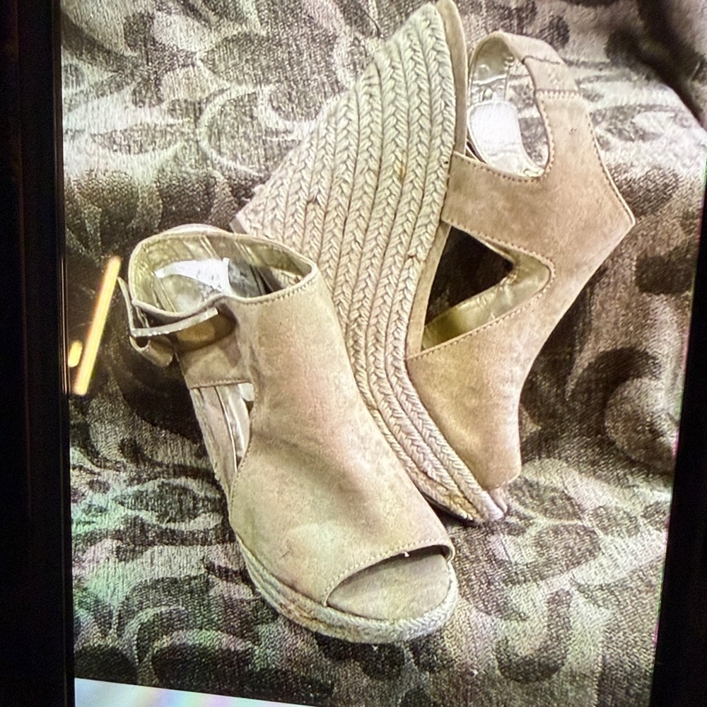 Carlos Santana Taupe Suede Espadrille Wedge Sandals